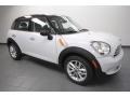 Light White - Cooper Countryman Photo No. 1