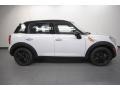 Light White - Cooper Countryman Photo No. 2