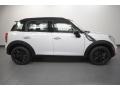 Light White - Cooper S Countryman Photo No. 2