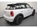 Light White - Cooper S Countryman Photo No. 8