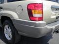 Champagne Pearlcoat - Grand Cherokee Laredo Photo No. 8