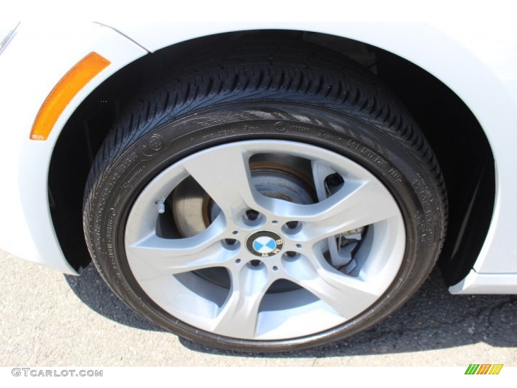 2011 3 Series 335i xDrive Coupe - Mineral White Metallic / Coral Red/Black Dakota Leather photo #31