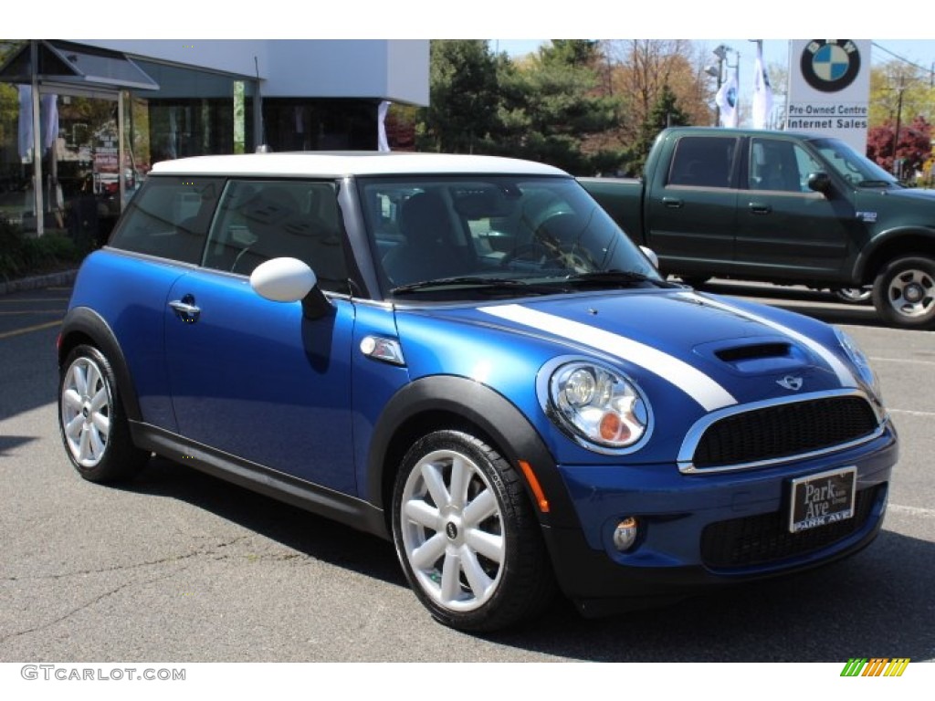 2008 Cooper S Hardtop - Lightning Blue Metallic / Blue/Carbon Black photo #3