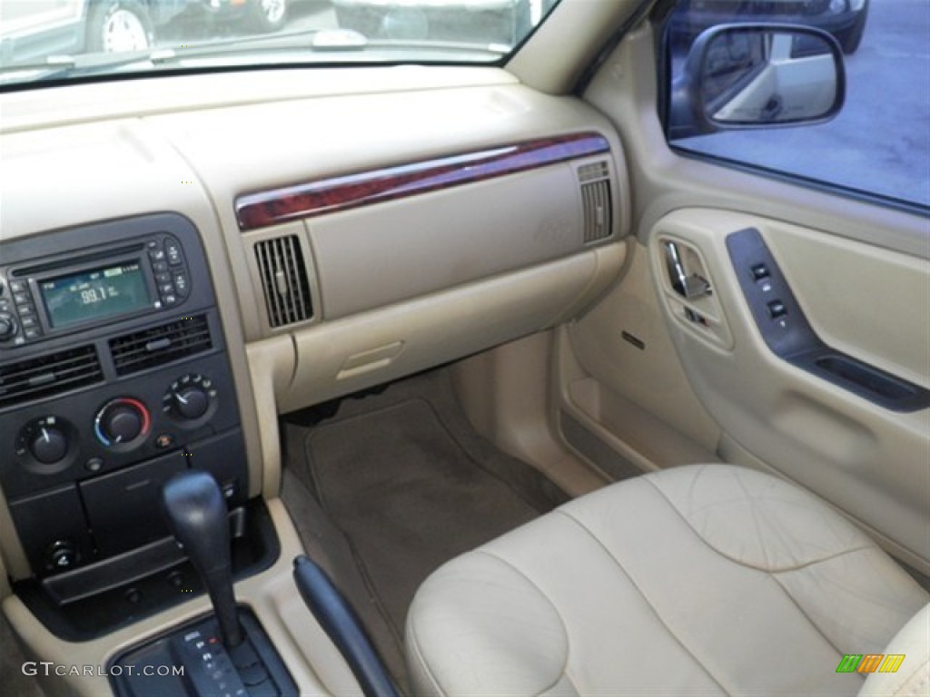 2000 Grand Cherokee Laredo - Champagne Pearlcoat / Camel photo #18