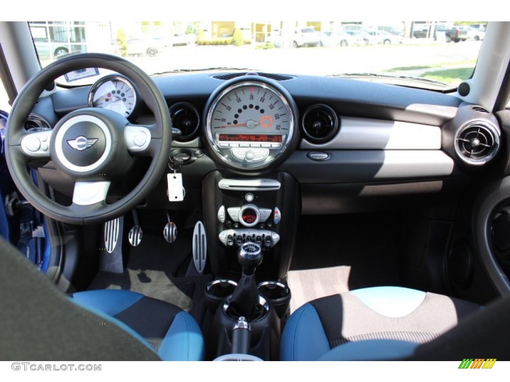 2008 Cooper S Hardtop - Lightning Blue Metallic / Blue/Carbon Black photo #13