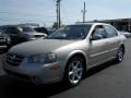 2002 Sunlit Sand Metallic Nissan Maxima SE  photo #5