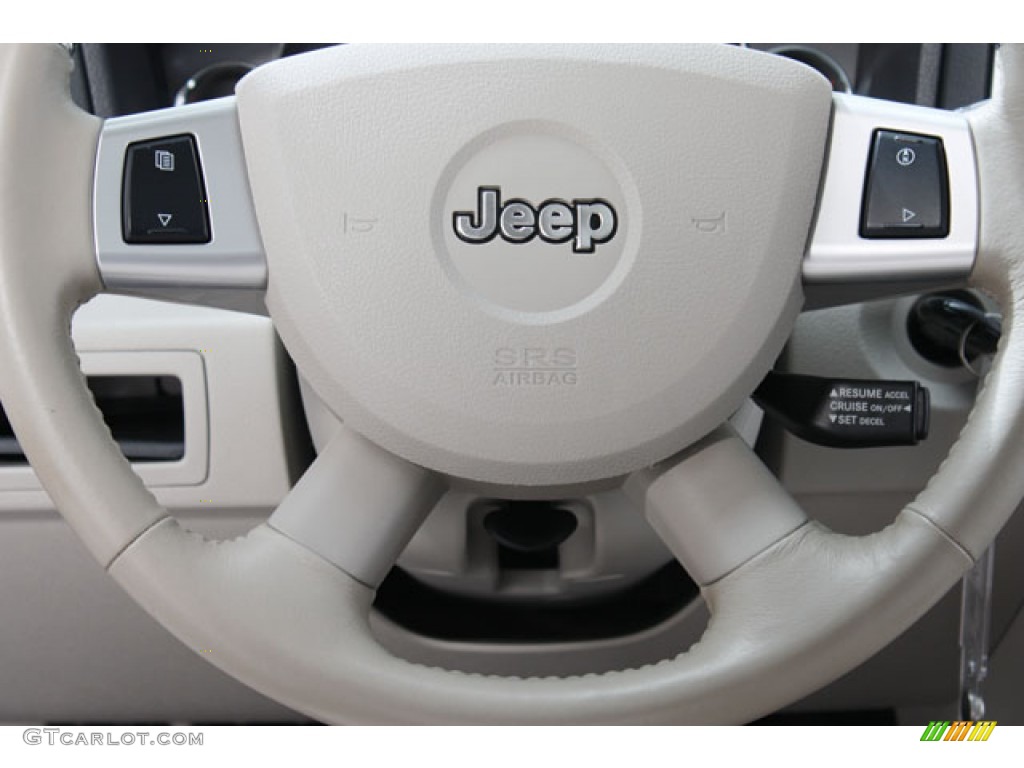 2008 Grand Cherokee Limited 4x4 - Stone White / Dark Slate Gray/Light Graystone photo #8
