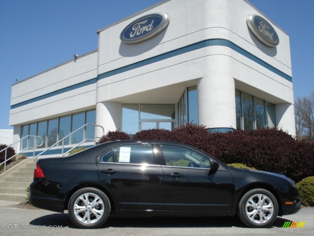 2012 Fusion SE - Tuxedo Black Metallic / Charcoal Black photo #1