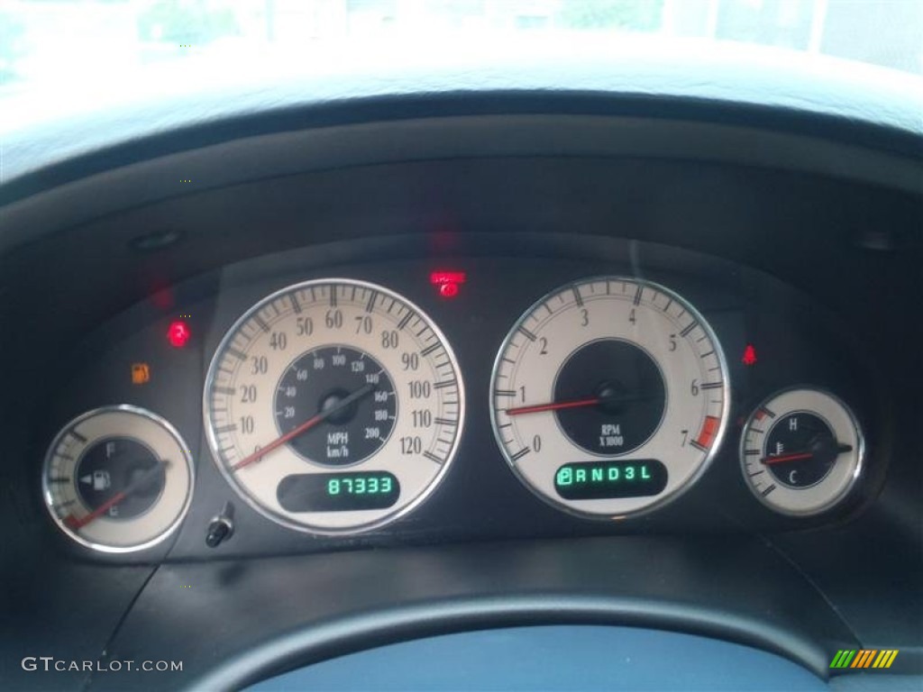 2002 Chrysler Town & Country LXi AWD Gauges Photo #63813425
