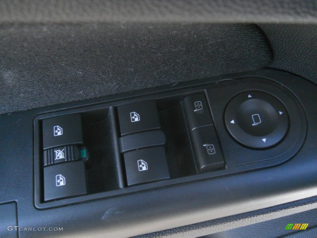 2008 Astra XE Sedan - Arctic White / Charcoal photo #10