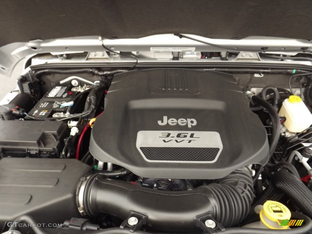 2012 Jeep Wrangler Unlimited Call of Duty: MW3 Edition 4x4 3.6 Liter DOHC 24-Valve VVT Pentastar V6 Engine Photo #63814050