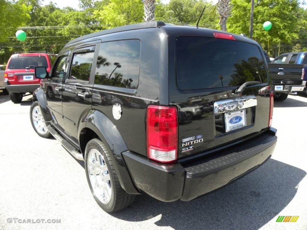 2008 Nitro SLT - Brilliant Black Crystal Pearl / Dark Slate Gray/Light Slate Gray photo #15