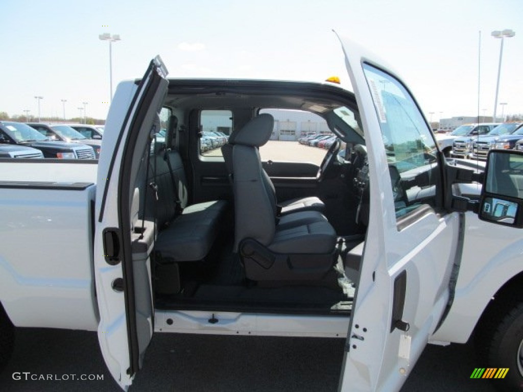 2012 F350 Super Duty XL SuperCab - Oxford White / Steel photo #13