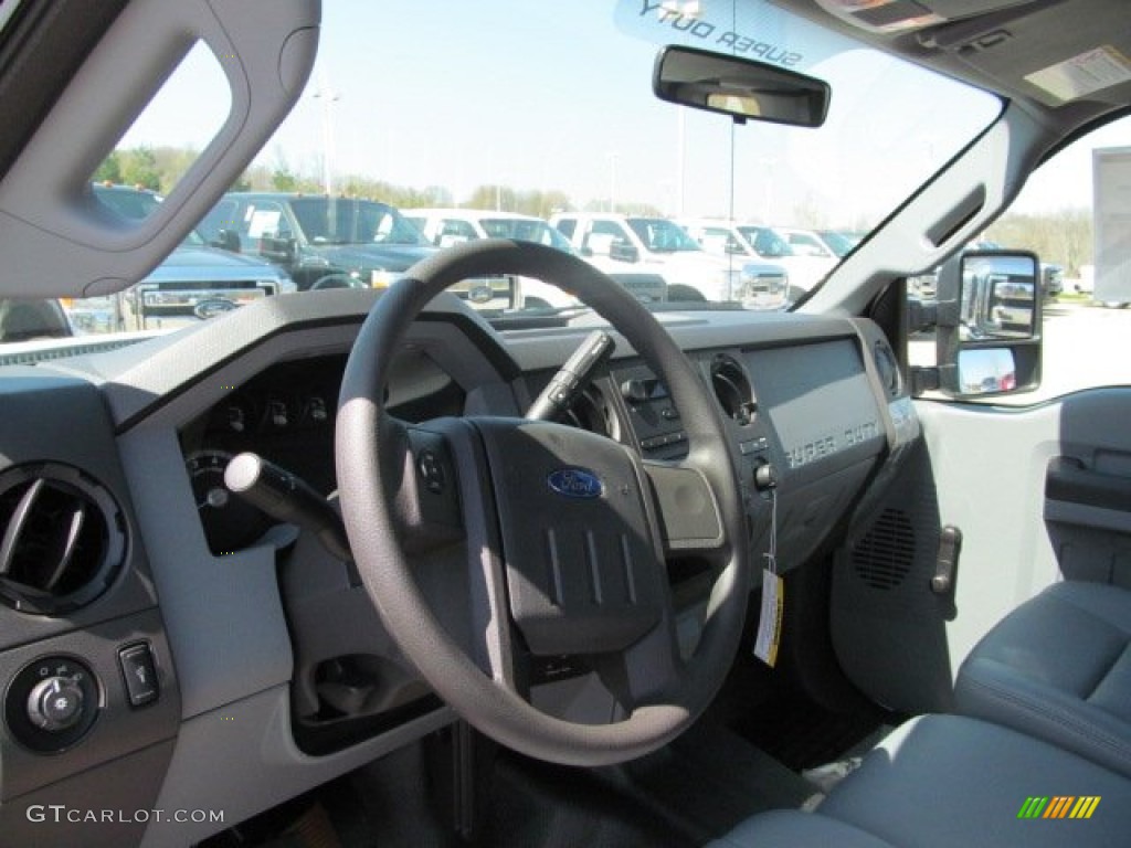 2012 F350 Super Duty XL SuperCab - Oxford White / Steel photo #18