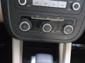 2010 Volkswagen Jetta Limited Edition Sedan Controls