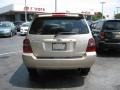 Sonora Gold Pearl - Highlander  Photo No. 5