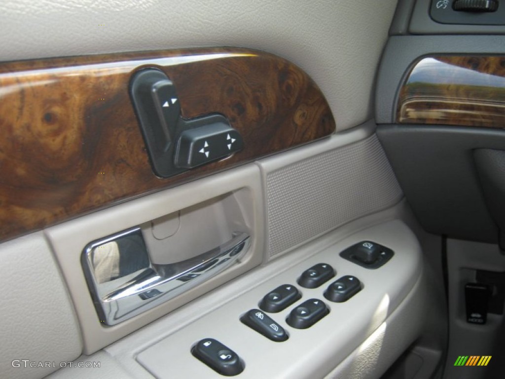 2006 Grand Marquis LS Ultimate - Silver Birch Metallic / Medium Light Stone photo #17