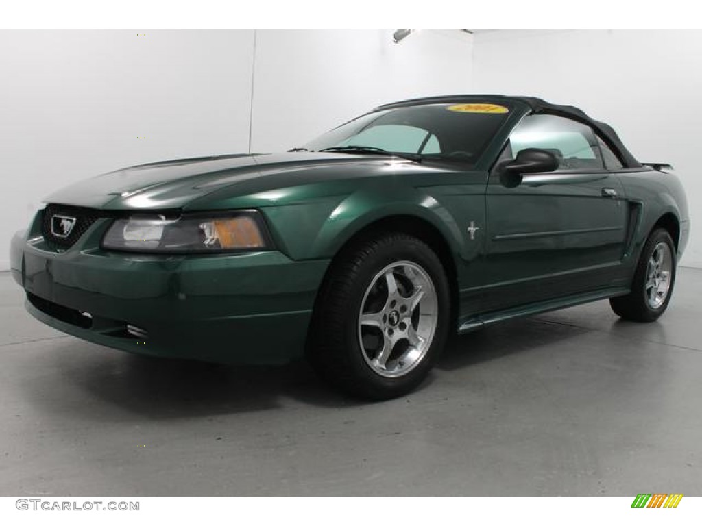 2001 Mustang V6 Convertible - Tropic Green metallic / Medium Graphite photo #1