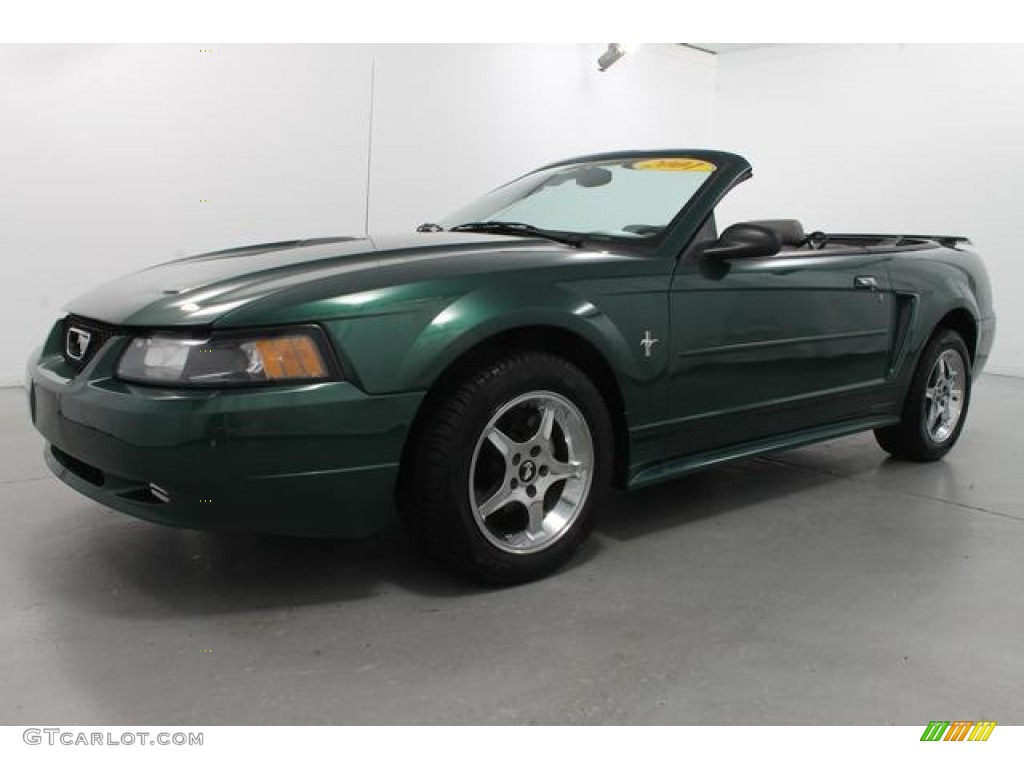 2001 Mustang V6 Convertible - Tropic Green metallic / Medium Graphite photo #2