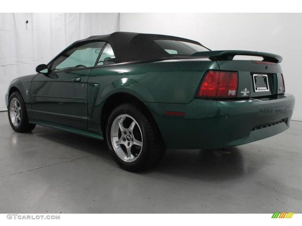 2001 Mustang V6 Convertible - Tropic Green metallic / Medium Graphite photo #9