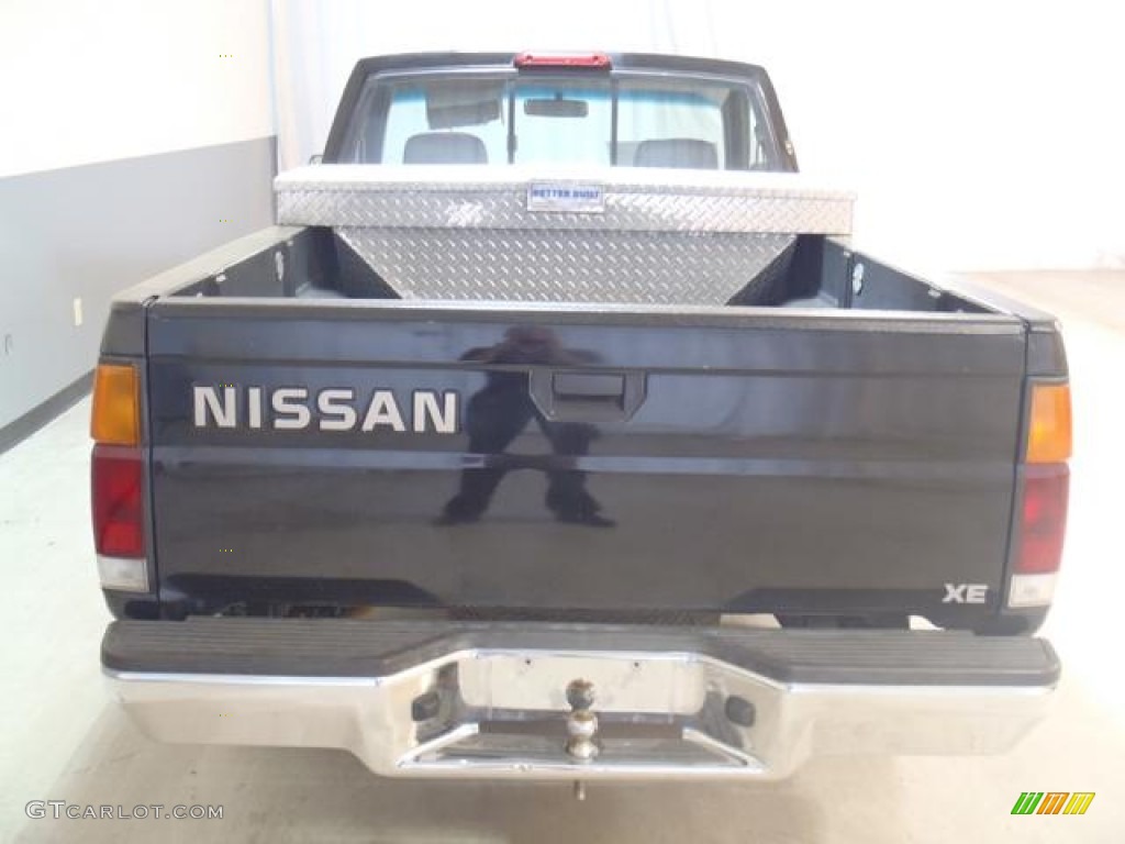 1996 Hardbody Truck XE Regular Cab - Super Black / Dark Gray photo #5