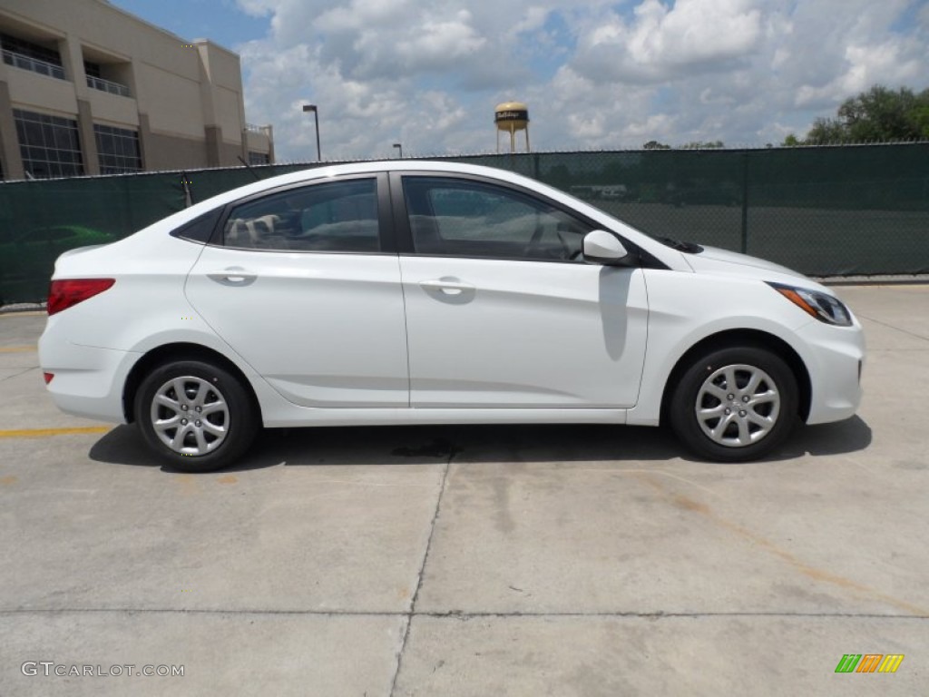 2012 Accent GLS 4 Door - Century White / Beige photo #2