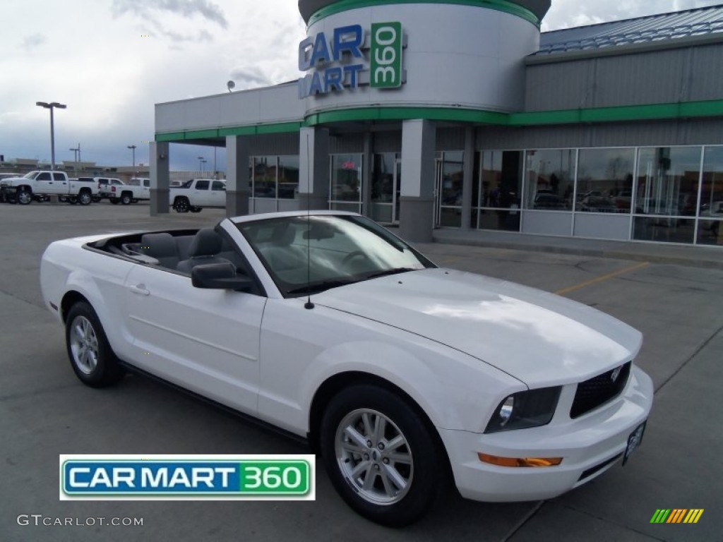 2007 Mustang V6 Deluxe Convertible - Performance White / Light Graphite photo #1