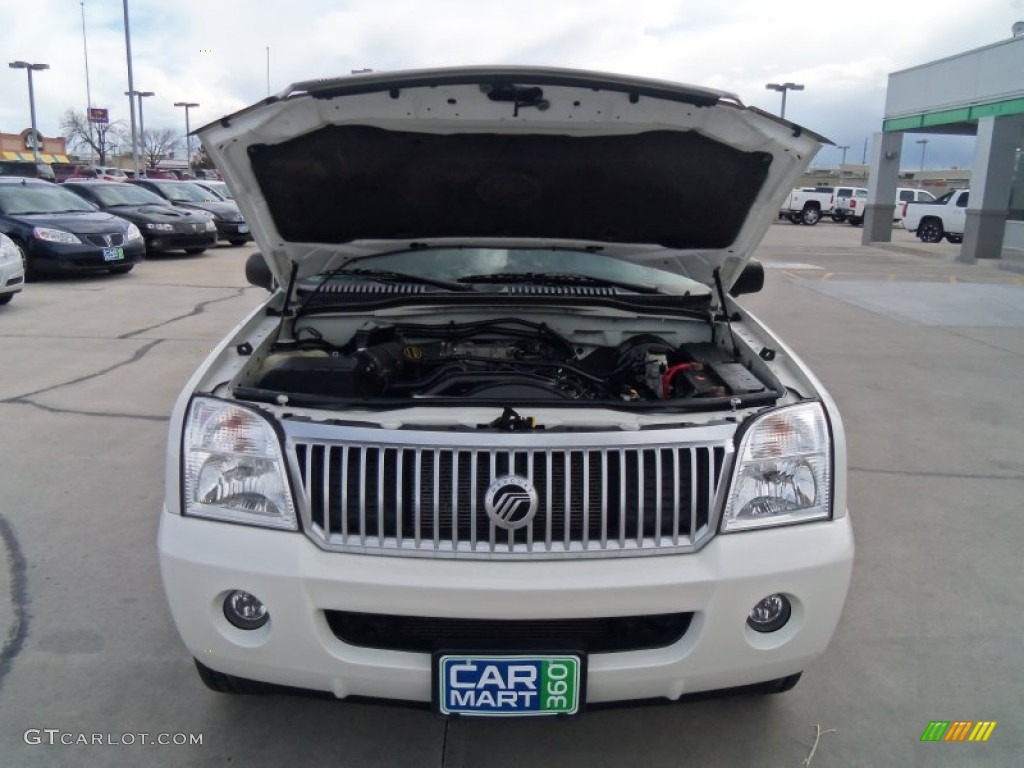 2004 Mountaineer V8 Premier AWD - Ceramic White Pearl / Midnight Grey photo #3