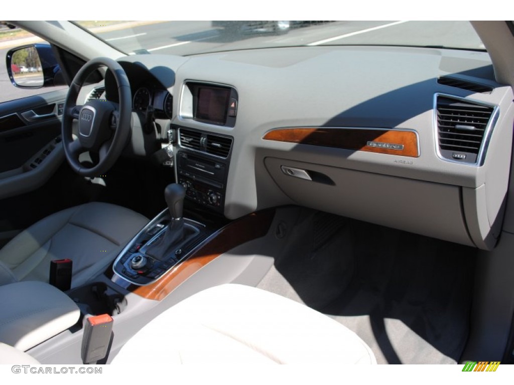 2009 Q5 3.2 Premium quattro - Deep Sea Blue Pearl Effect / Light Gray photo #9