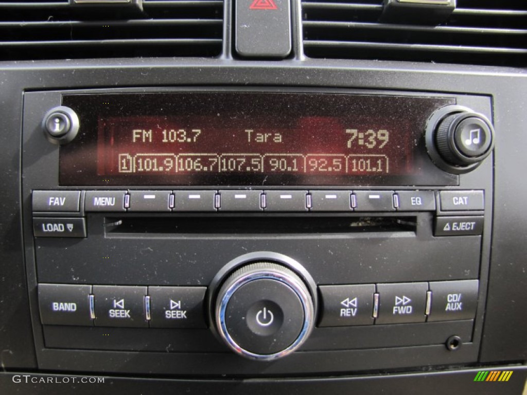 2008 Suzuki XL7 Luxury AWD Audio System Photos