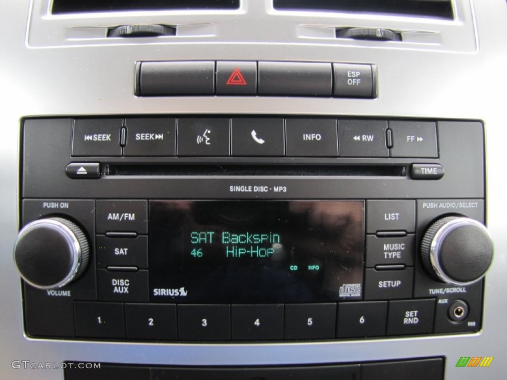 2010 Dodge Charger SXT AWD Audio System Photo #63845196