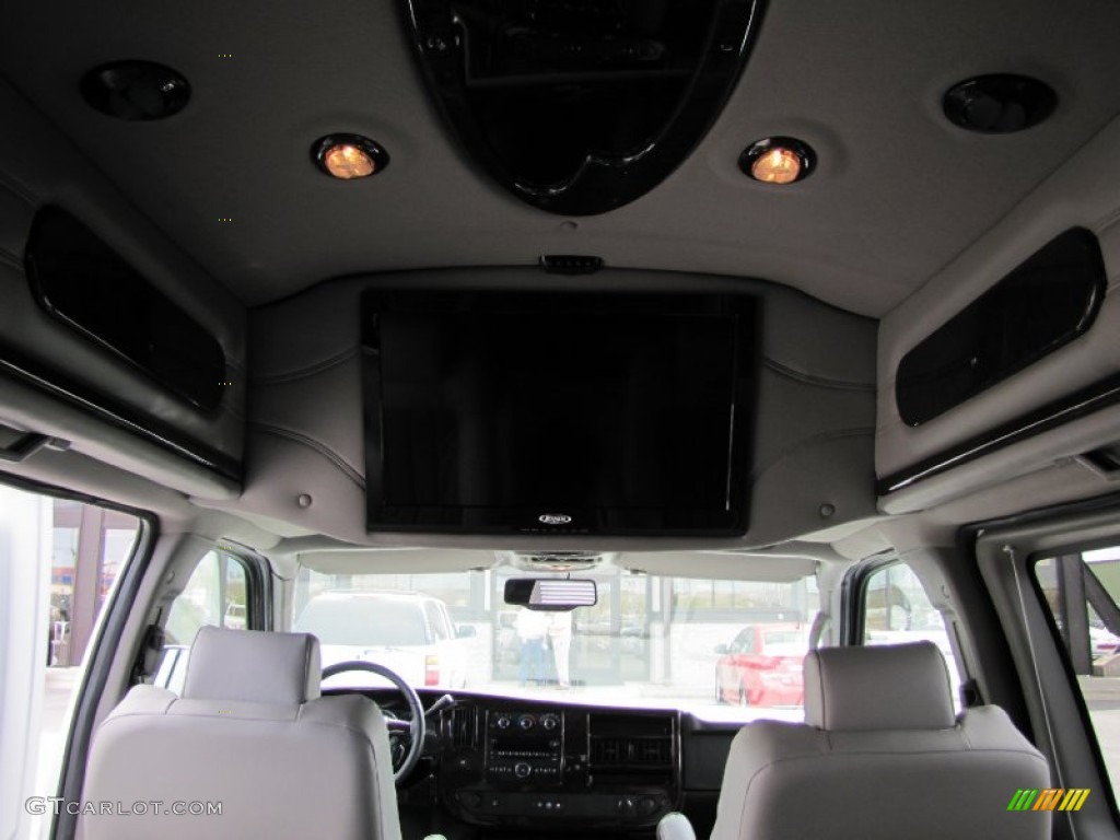 2012 Express 1500 AWD Passenger Conversion Van - Summit White / Medium Pewter photo #35