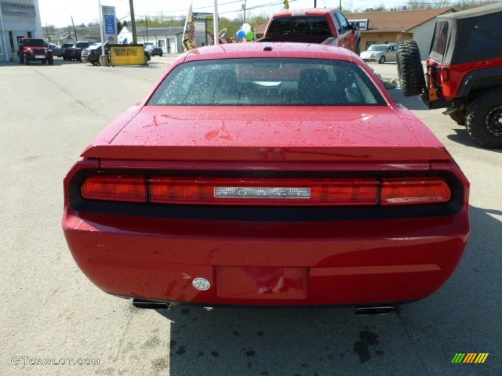 2011 Challenger R/T Classic - Redline 3-Coat Pearl / Dark Slate Gray photo #4