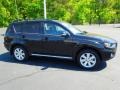 2011 Labrador Black Pearl Mitsubishi Outlander SE  photo #3