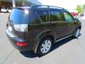 2011 Labrador Black Pearl Mitsubishi Outlander SE  photo #6