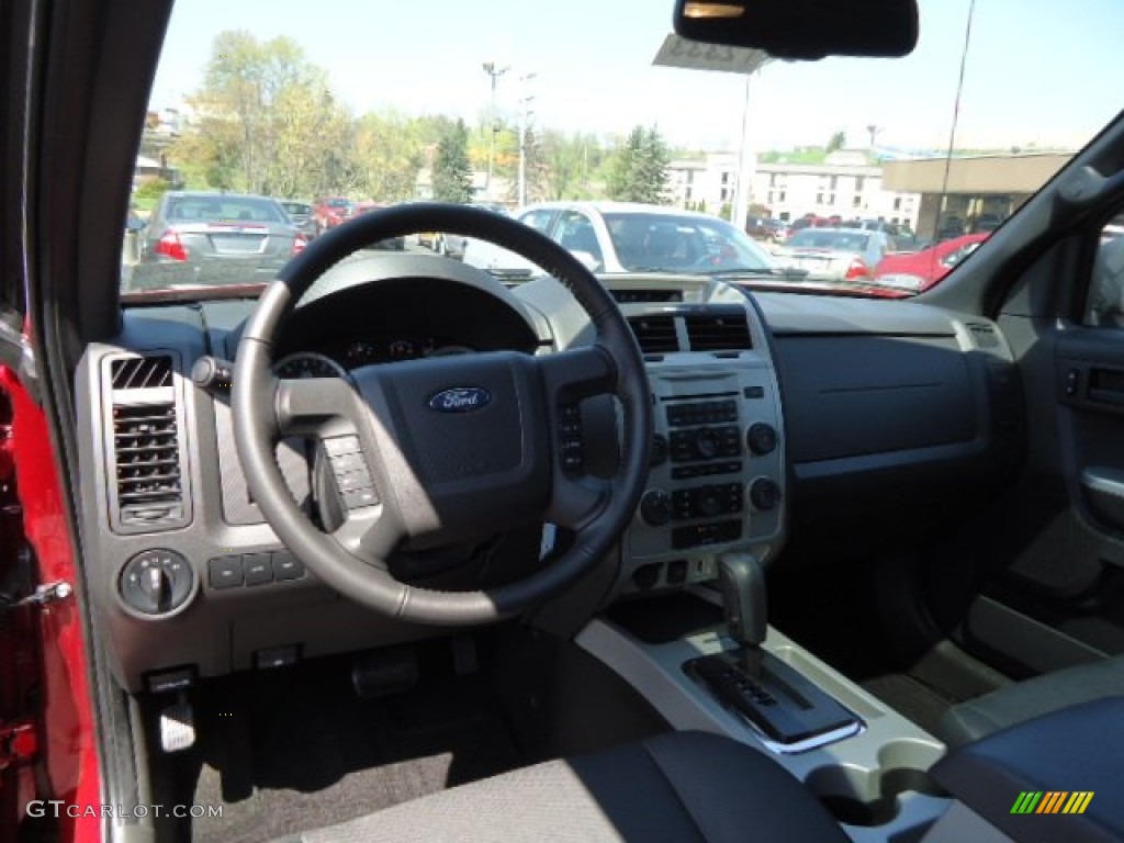 2012 Escape XLT 4WD - Toreador Red Metallic / Charcoal Black photo #10