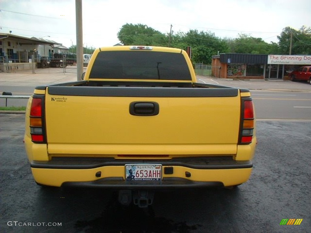 2002 Silverado 3500 LT Extended Cab Dually - Wheatland Yellow / Graphite photo #4