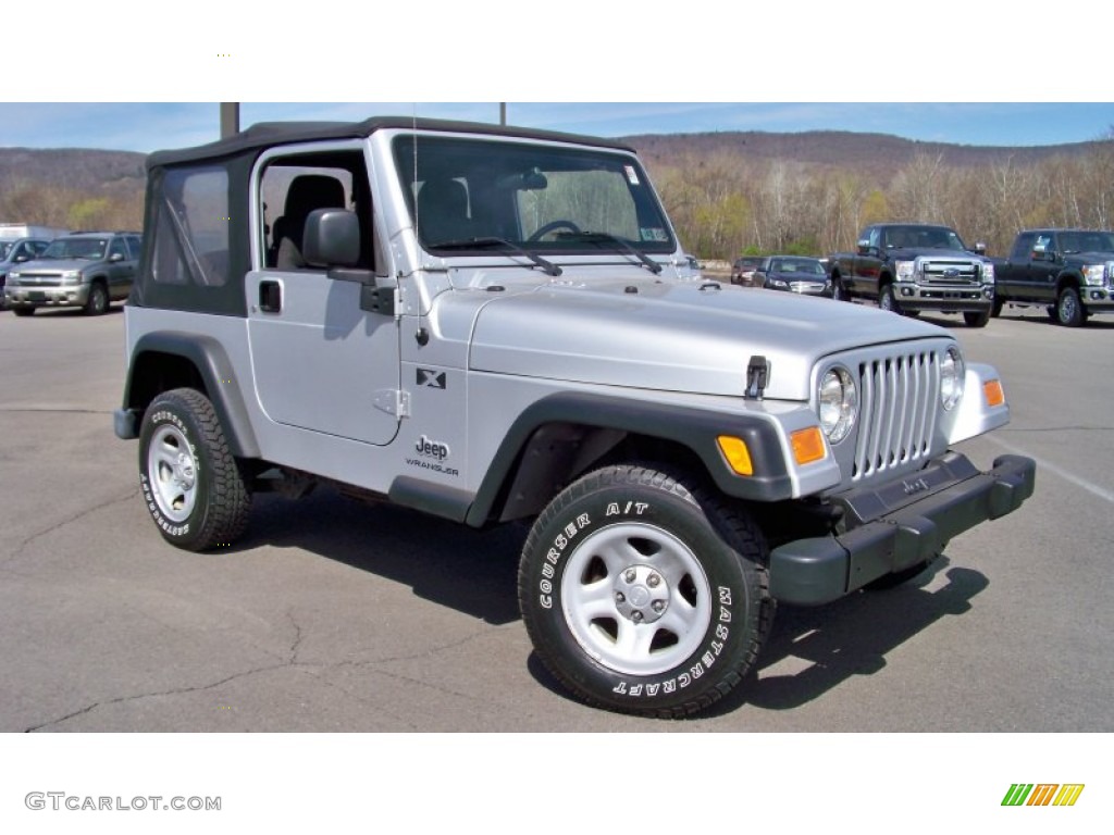 2004 Wrangler X 4x4 - Bright Silver Metallic / Dark Slate Gray photo #3
