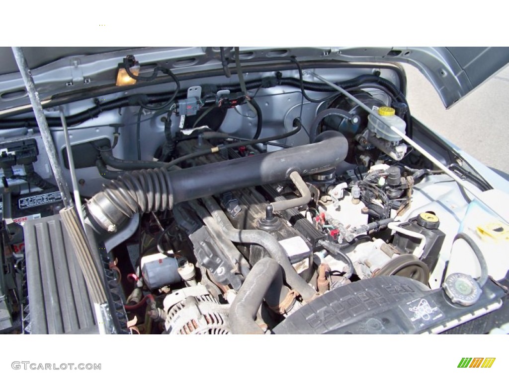 2004 Wrangler X 4x4 - Bright Silver Metallic / Dark Slate Gray photo #20