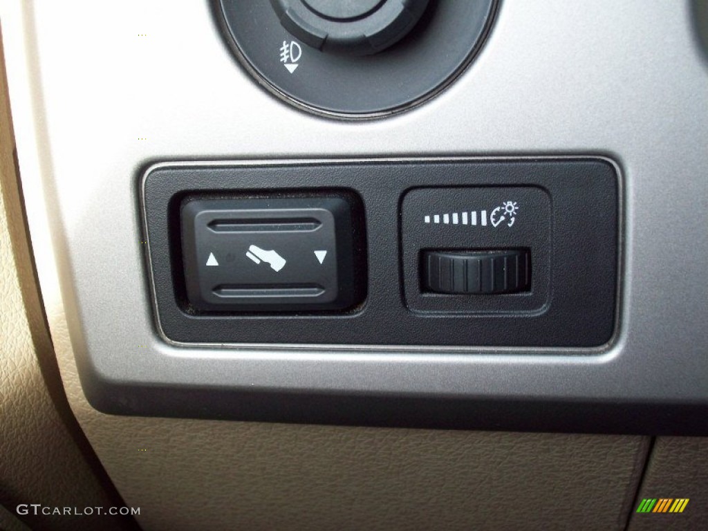 2010 F150 Lariat SuperCrew 4x4 - Dark Blue Pearl Metallic / Tan photo #28