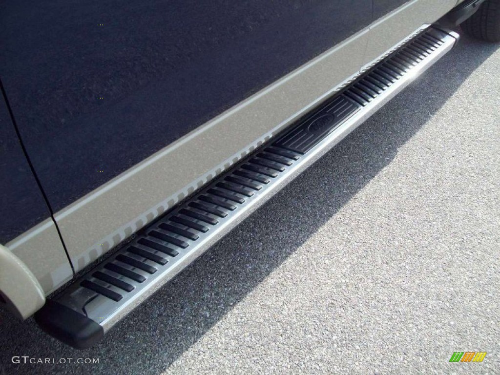 2010 F150 Lariat SuperCrew 4x4 - Dark Blue Pearl Metallic / Tan photo #32