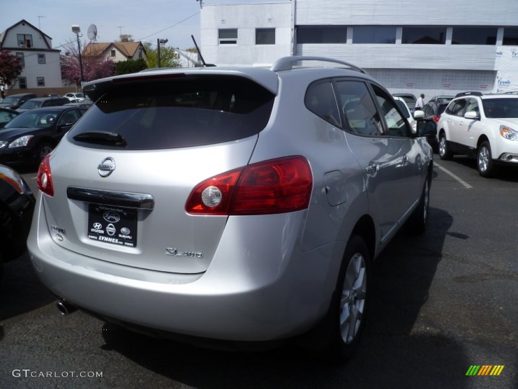 2011 Rogue SL AWD - Silver Ice Metallic / Gray photo #3