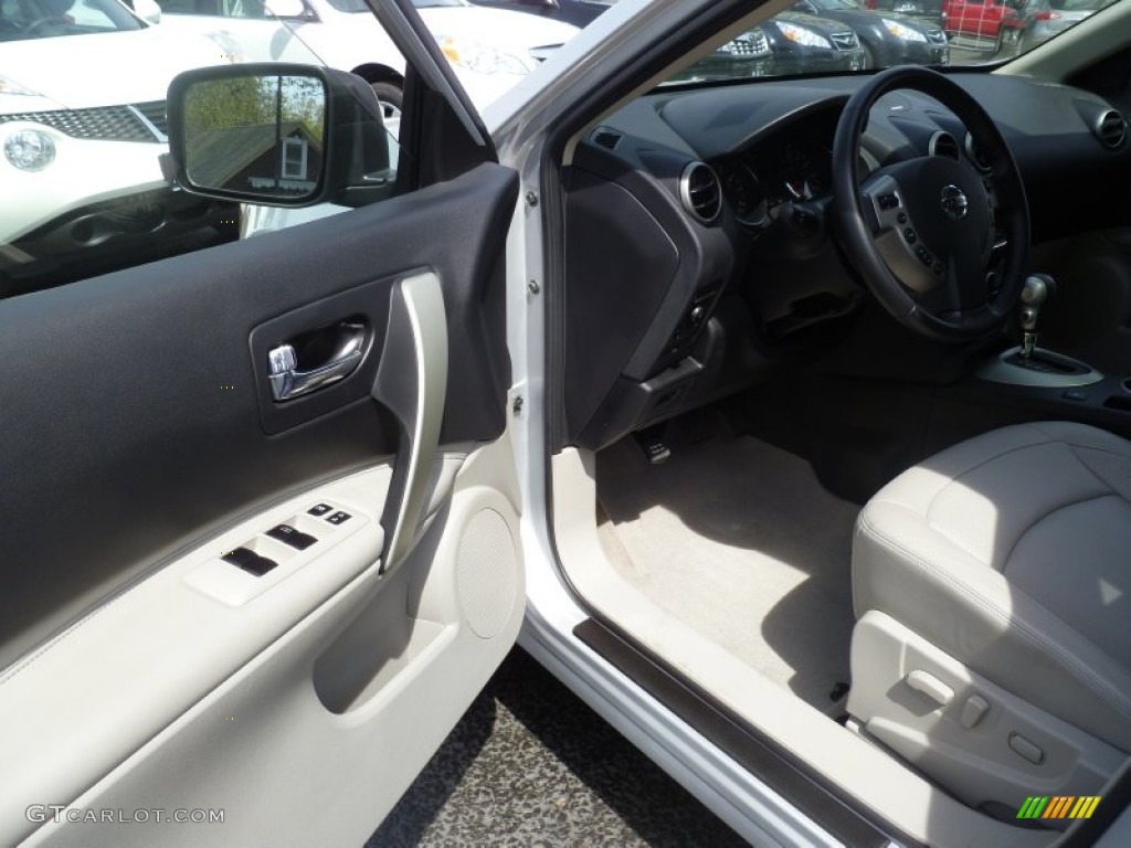 2011 Rogue SL AWD - Silver Ice Metallic / Gray photo #6