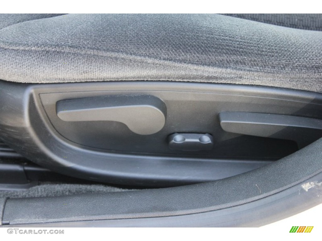 2011 Impala LS - Summit White / Gray photo #9
