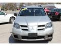 Munich Silver Metallic - Outlander LS 4WD Photo No. 18