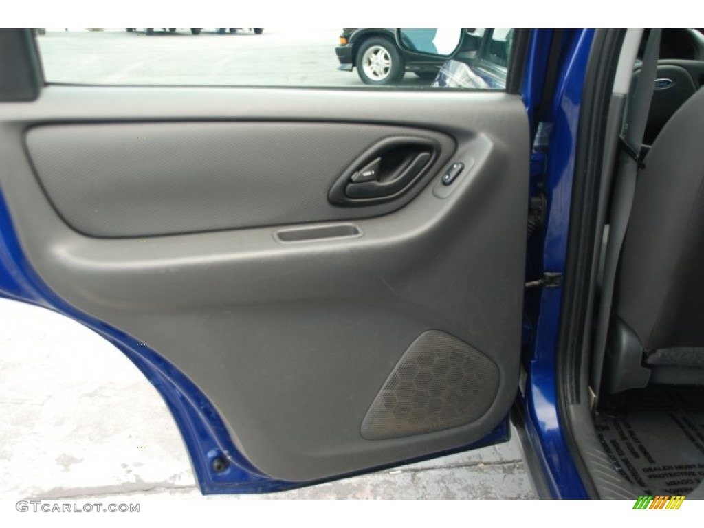 2005 Escape XLS - Sonic Blue Metallic / Medium/Dark Flint Grey photo #5