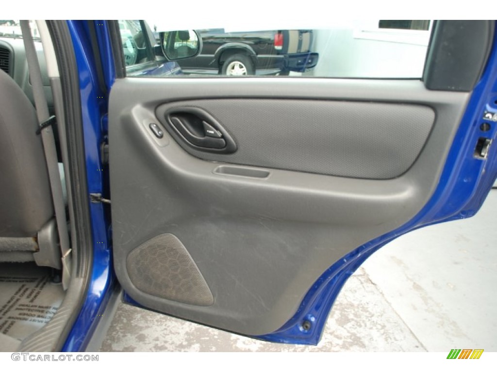 2005 Escape XLS - Sonic Blue Metallic / Medium/Dark Flint Grey photo #6