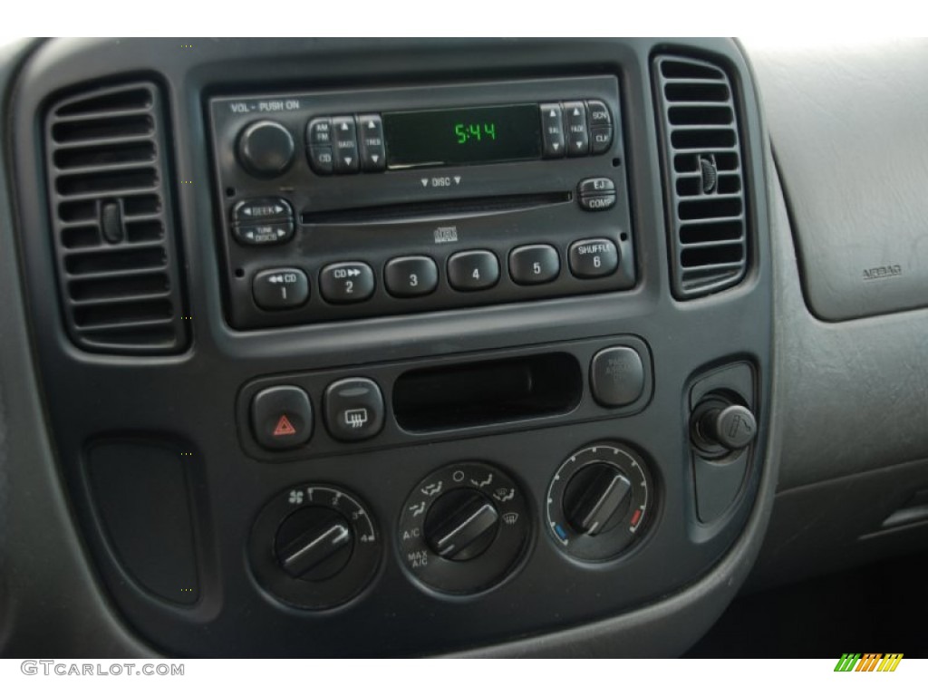 2005 Escape XLS - Sonic Blue Metallic / Medium/Dark Flint Grey photo #10