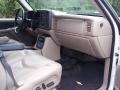 Medium Neutral 2002 Chevrolet Avalanche 2500 4WD Dashboard