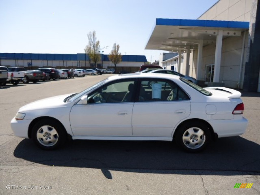 2002 Accord EX V6 Sedan - Taffeta White / Ivory photo #2